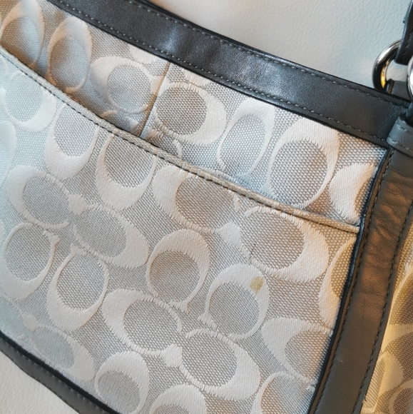 Coach purse - Picture 4 of 5